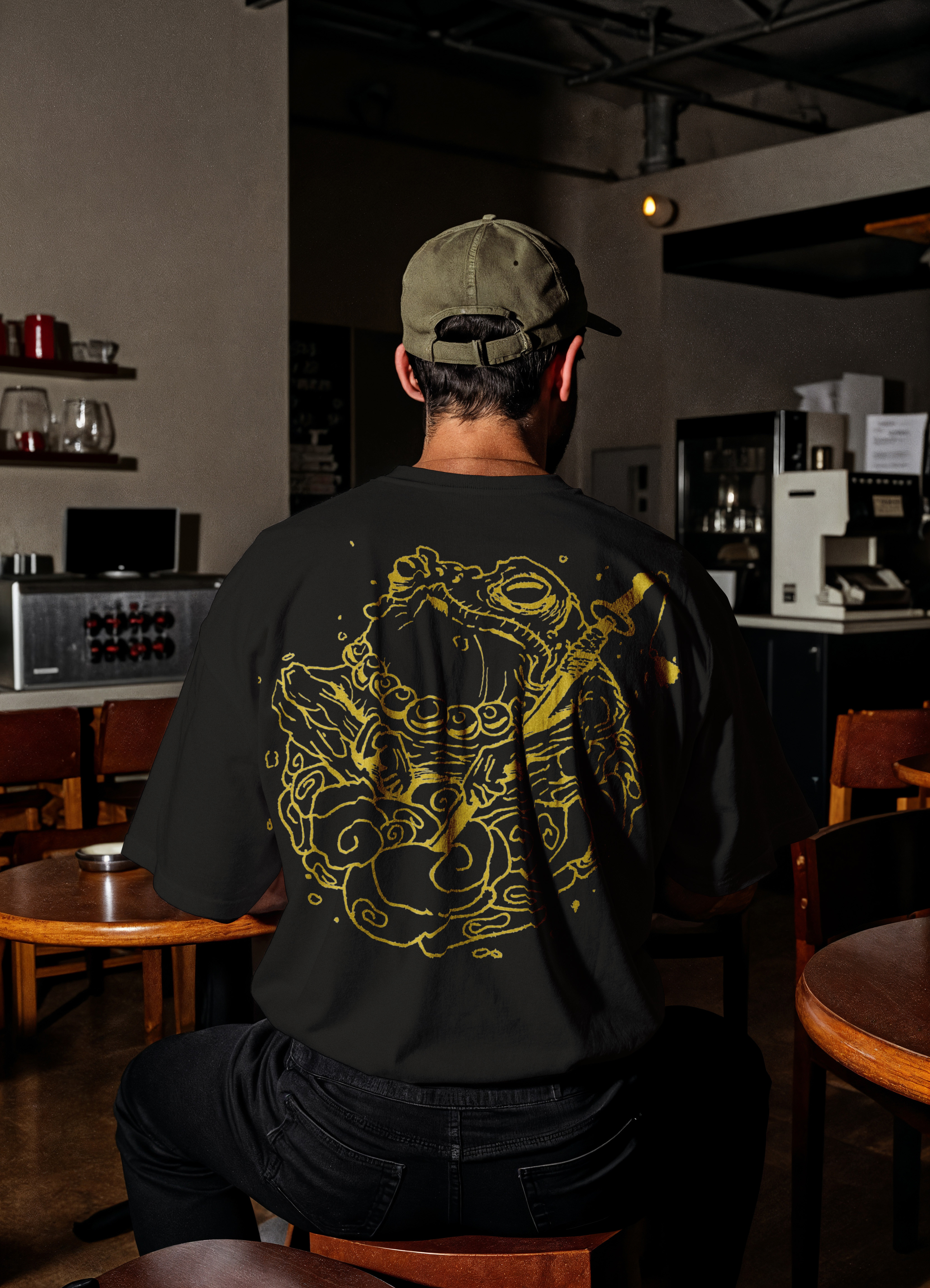 T-shirt noir et or